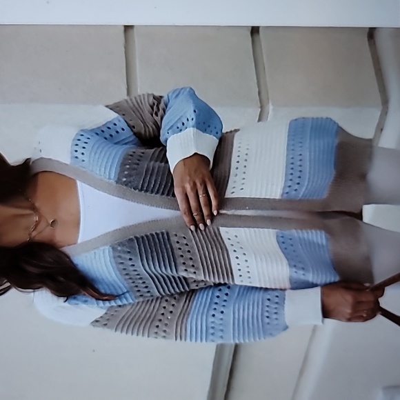 Color Block Cardigan - Picture 2 of 10